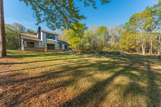 2787 Lake Silver Road, Crestview, FL 32536