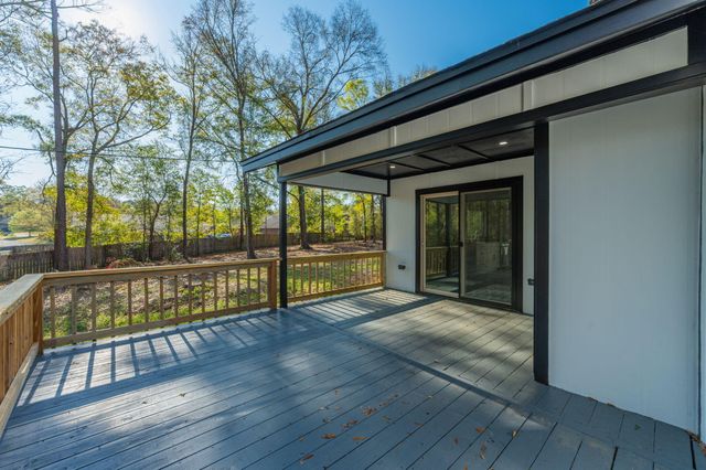 2787 Lake Silver Road, Crestview, FL 32536