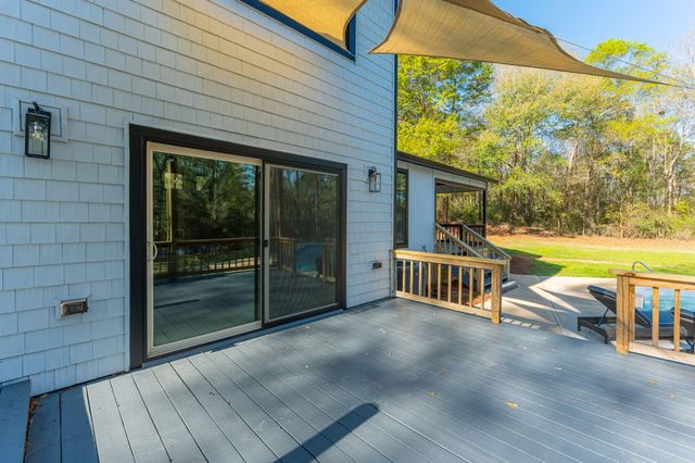 2787 Lake Silver Road, Crestview, FL 32536