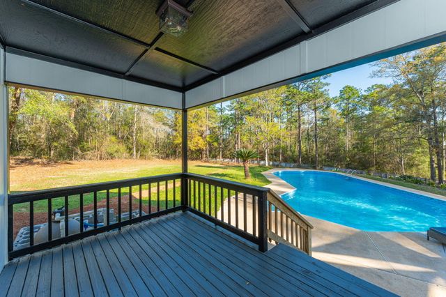 2787 Lake Silver Road, Crestview, FL 32536