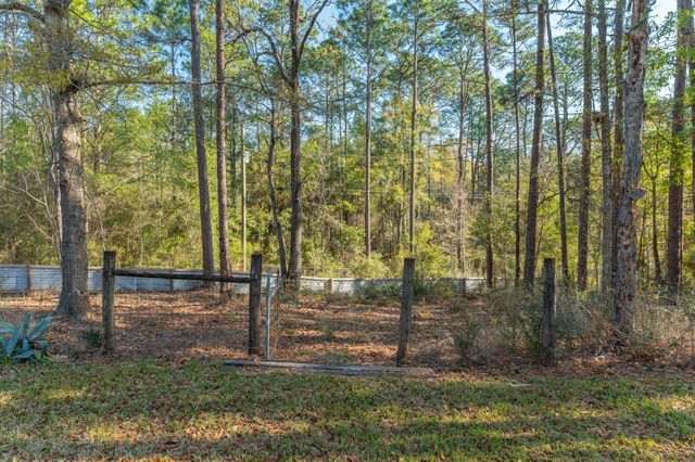 2787 Lake Silver Road, Crestview, FL 32536