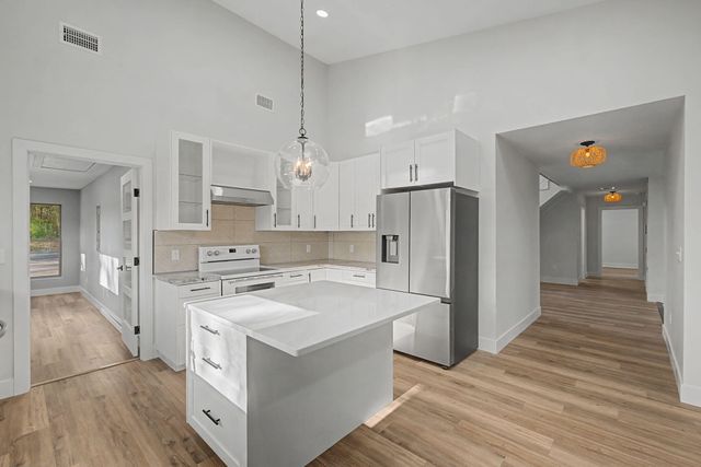 2787 Lake Silver Road, Crestview, FL 32536