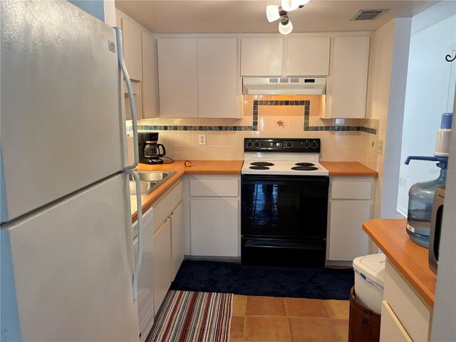 5500 OCEAN SHORE BOULEVARD UT18, Ormond Beach, FL 32176