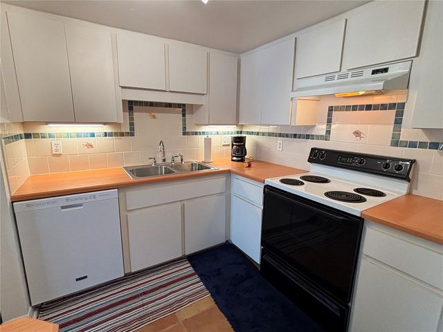 5500 OCEAN SHORE BOULEVARD UT18, Ormond Beach, FL 32176