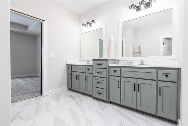 12695 NW Larkspur Lane, Platte City, MO 64079