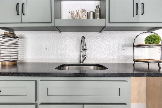 12695 NW Larkspur Lane, Platte City, MO 64079