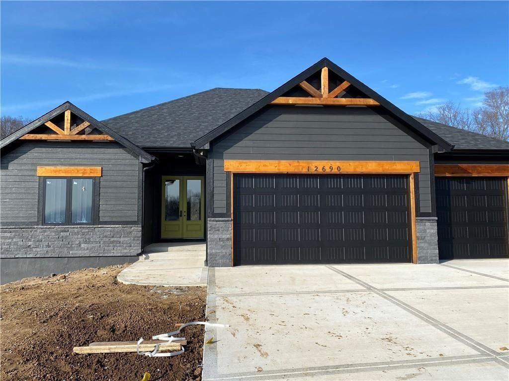 12695 NW Larkspur Lane, Platte City, MO 64079