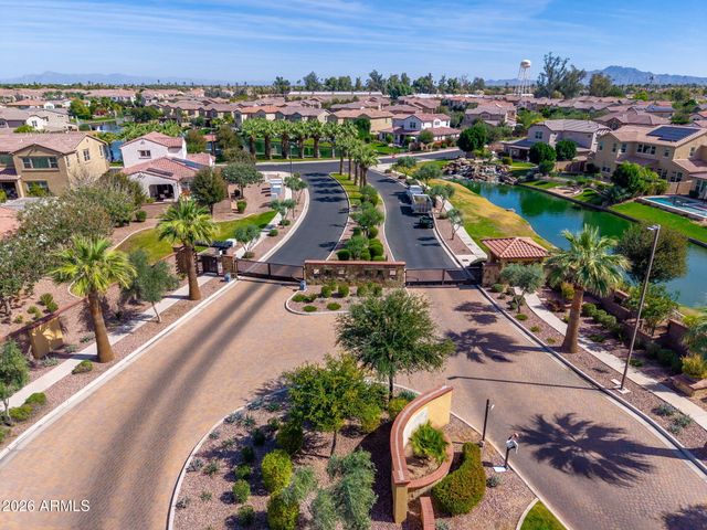 4441 S GARDENIA Drive, Chandler, AZ 85248