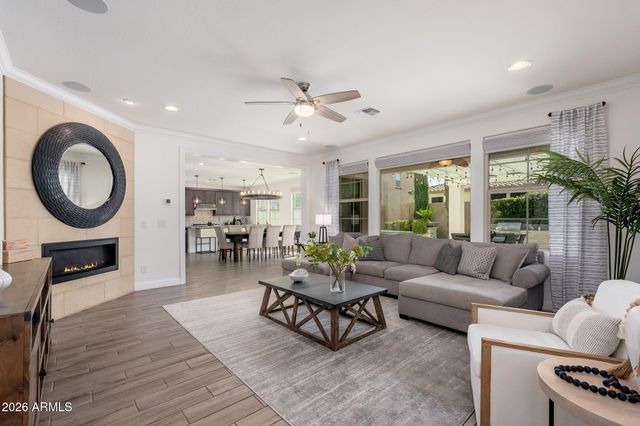 4441 S GARDENIA Drive, Chandler, AZ 85248