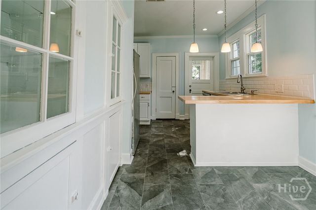 625 E 51st Street, Savannah, GA 31405