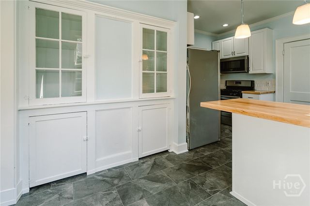 625 E 51st Street, Savannah, GA 31405