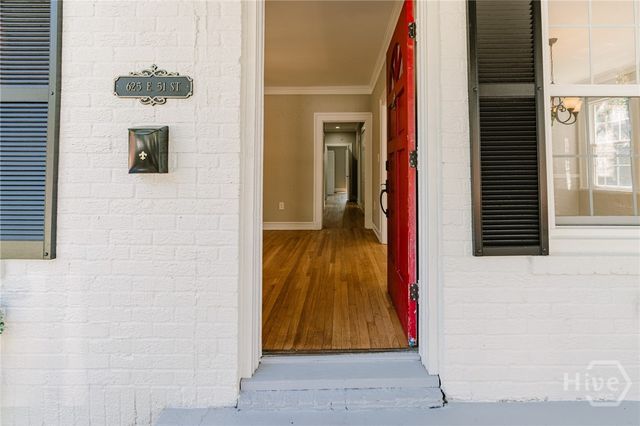 625 E 51st Street, Savannah, GA 31405