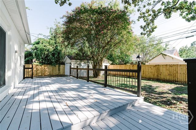 625 E 51st Street, Savannah, GA 31405