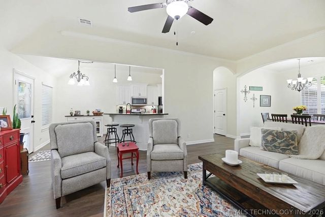 101 S 47th Street, Broken Arrow, OK 74014