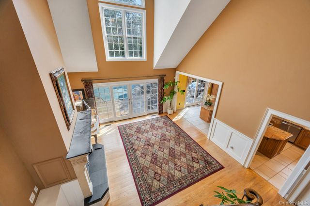 136 Mill Road, Manorville, NY 11949