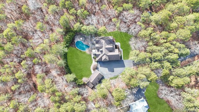 136 Mill Road, Manorville, NY 11949