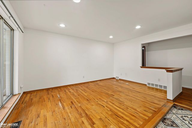 14632 Alger Avenue, Warren, MI 48088