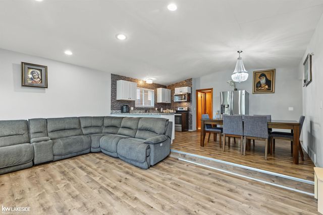 14632 Alger Avenue, Warren, MI 48088
