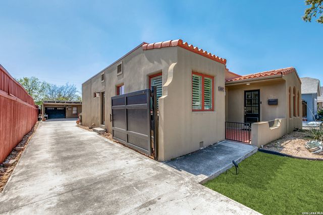 1714 W Summit, San Antonio, TX 78201