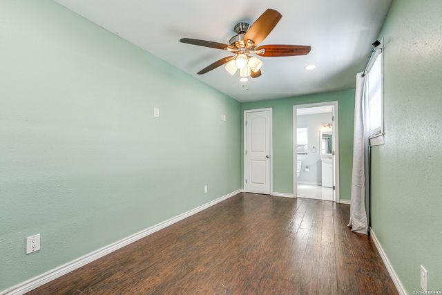 1714 W Summit, San Antonio, TX 78201