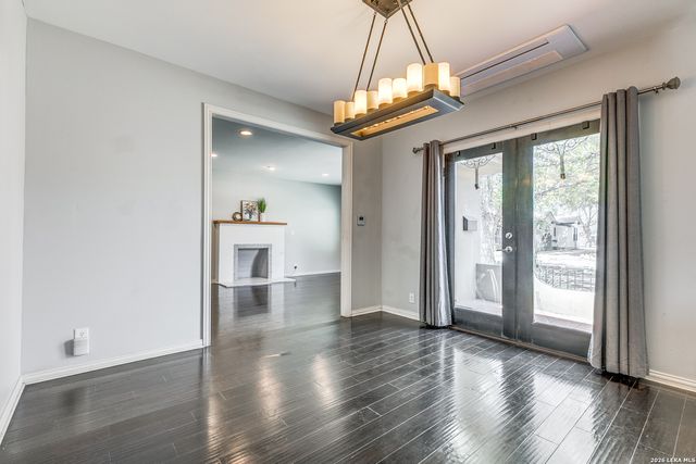 1714 W Summit, San Antonio, TX 78201