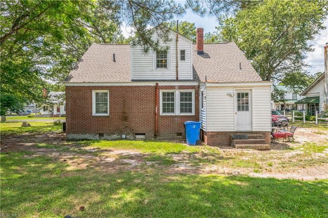32105 Elizabeth ST, Boykins, VA 23827