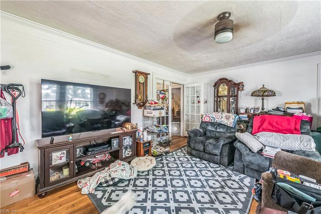 32105 Elizabeth ST, Boykins, VA 23827