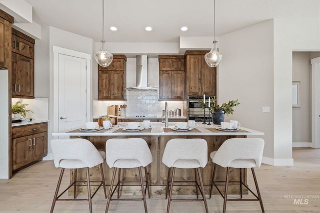 470 S Radiator Rd, Boise, ID 83716