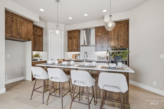 470 S Radiator Rd, Boise, ID 83716