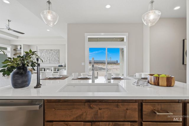 470 S Radiator Rd, Boise, ID 83716