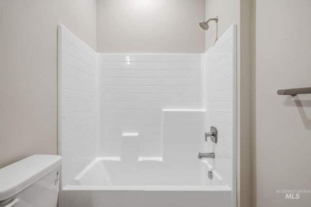 470 S Radiator Rd, Boise, ID 83716
