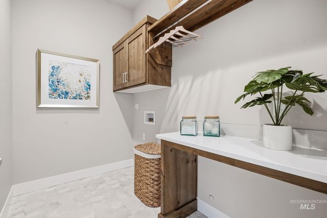 470 S Radiator Rd, Boise, ID 83716