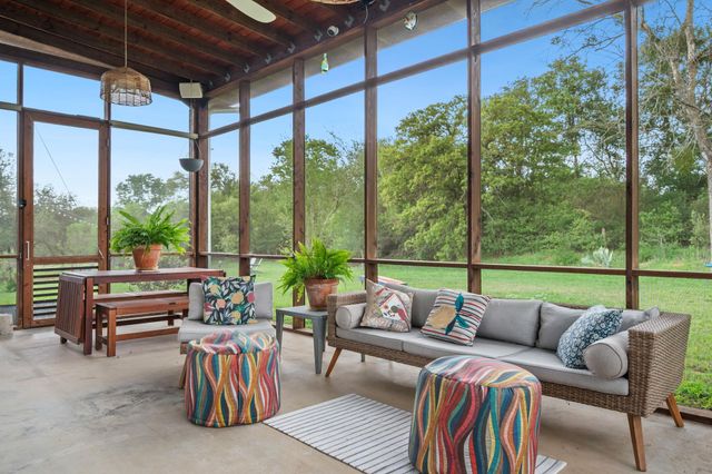 534 Old McDade RD, Elgin, TX 78621