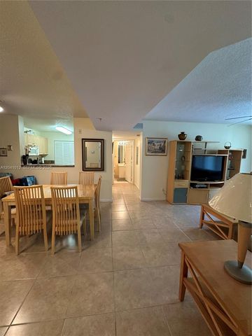 619 E Sheridan Street 105, Dania Beach, FL 33004
