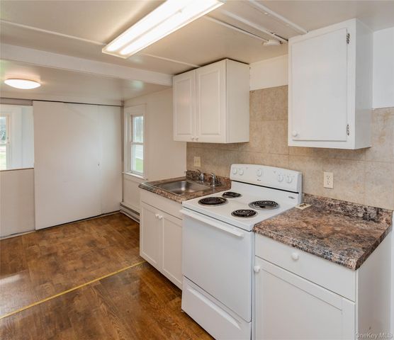 131 Station Road, New Paltz, NY 12528