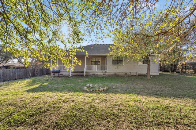 208 S Cougar Ave, Cedar Park, TX 78613