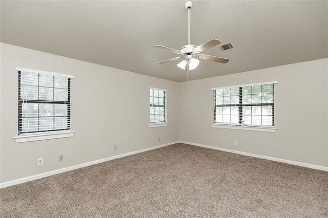 208 S Cougar Ave, Cedar Park, TX 78613