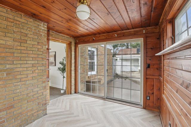 1939 Jackson STREET, Beloit, WI 53511