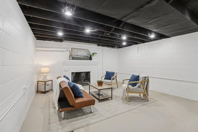 1939 Jackson STREET, Beloit, WI 53511