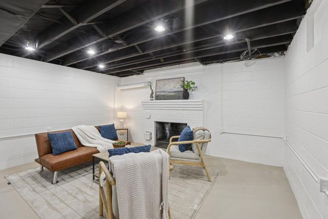 1939 Jackson STREET, Beloit, WI 53511