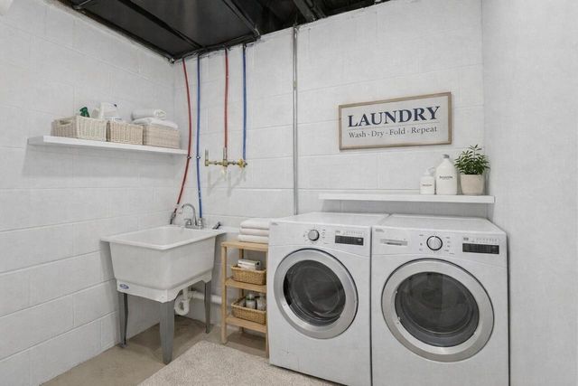 1939 Jackson STREET, Beloit, WI 53511