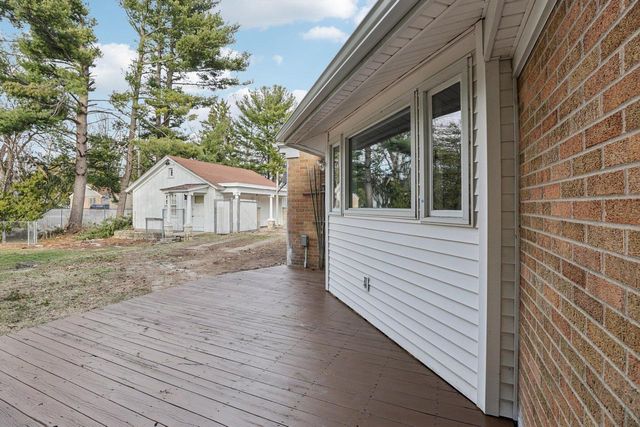 1939 Jackson STREET, Beloit, WI 53511