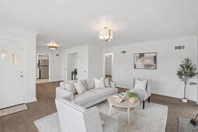 1939 Jackson STREET, Beloit, WI 53511