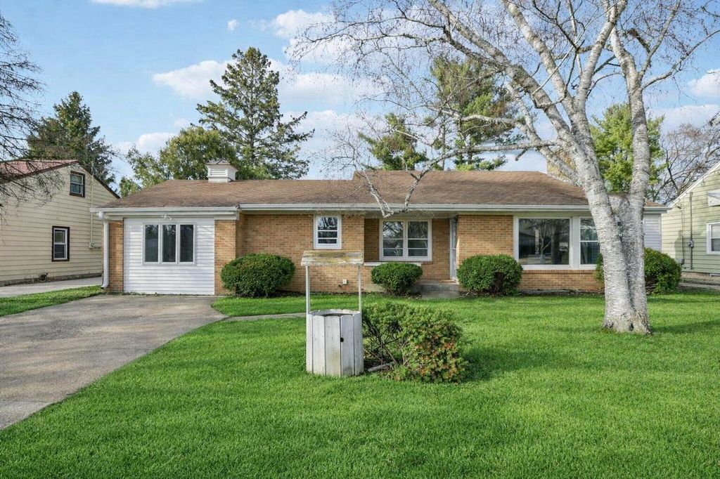 1939 Jackson STREET, Beloit, WI 53511