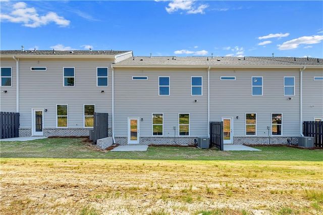 3639 Donovan Circle, Loganville, GA 30052