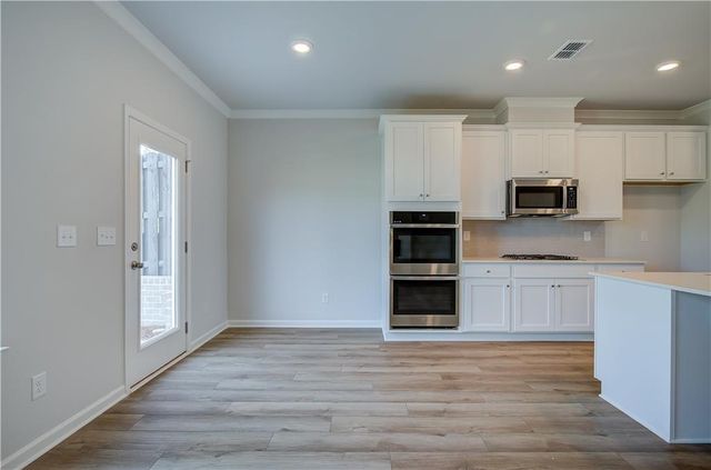 3639 Donovan Circle, Loganville, GA 30052