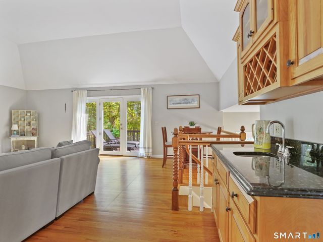 96 Coventry Lane, Trumbull, CT 06611