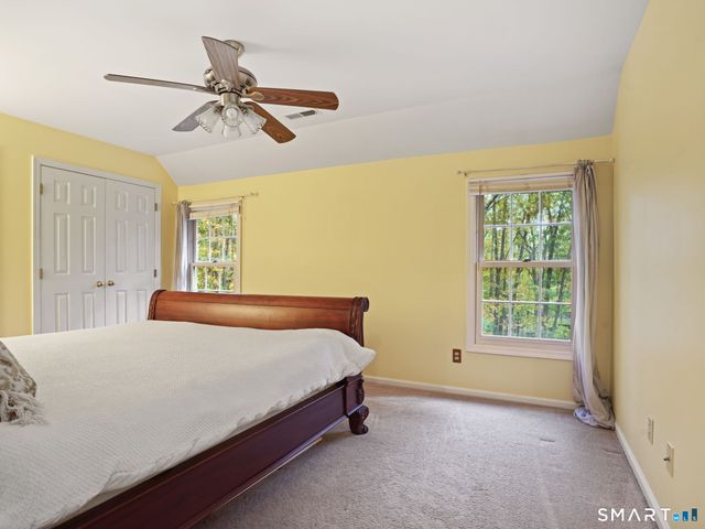 96 Coventry Lane, Trumbull, CT 06611