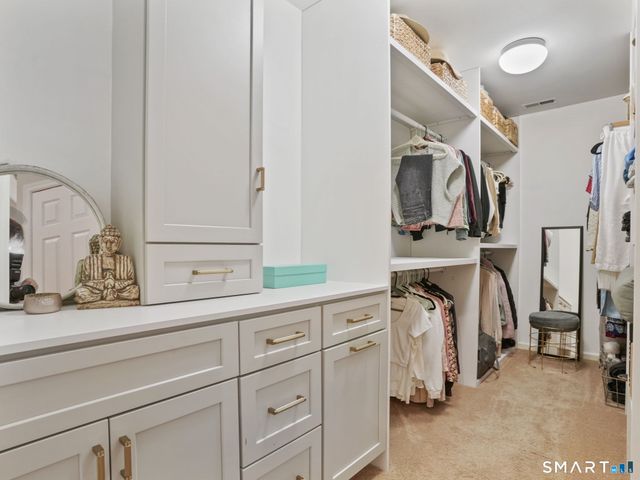 96 Coventry Lane, Trumbull, CT 06611