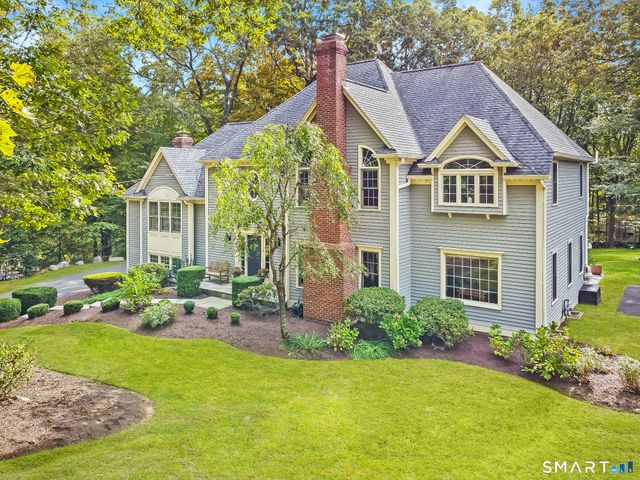 96 Coventry Lane, Trumbull, CT 06611